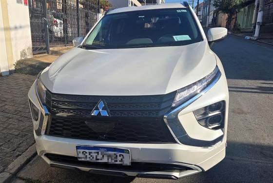 MITSUBISHI ECLIPSE CROSS 1.5 MIVEC TURBO GASOLINA HPE CVT MITSUBISHI ECLIPSE CROSS 1.5 MIVEC TURBO GASOLINA HPE CVT